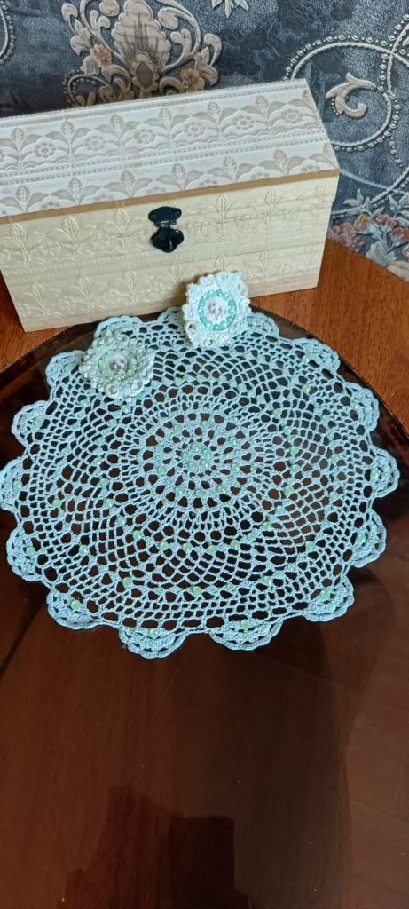 Салфетка ручной работы