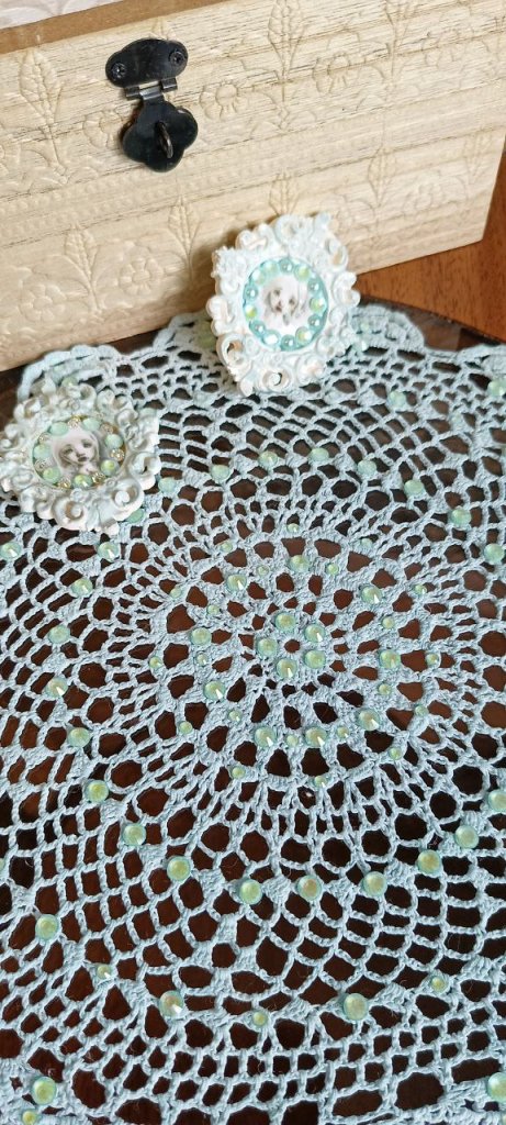 Салфетка ручной работы