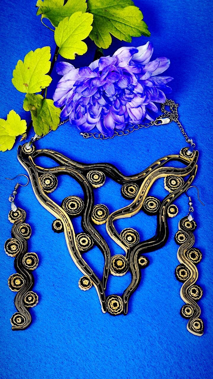 Комплект украшения квиллинг-графика.