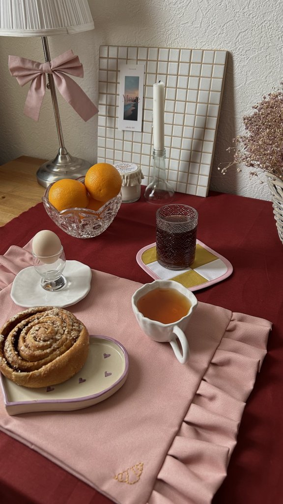 Столовая салфетка с рюшами розовая