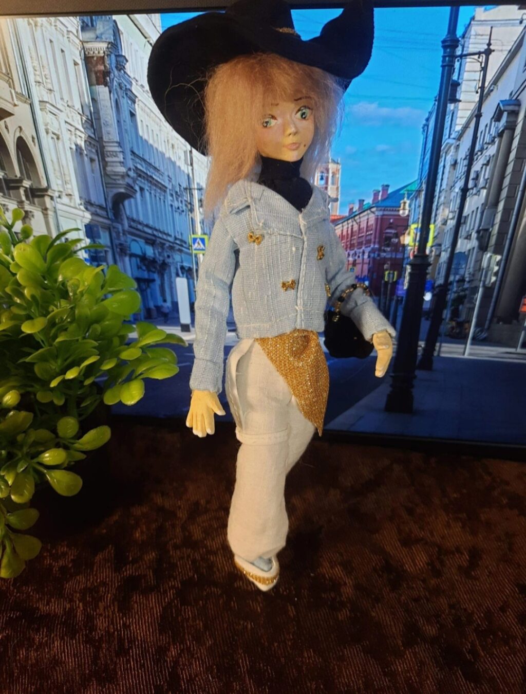 Кукла Аделина