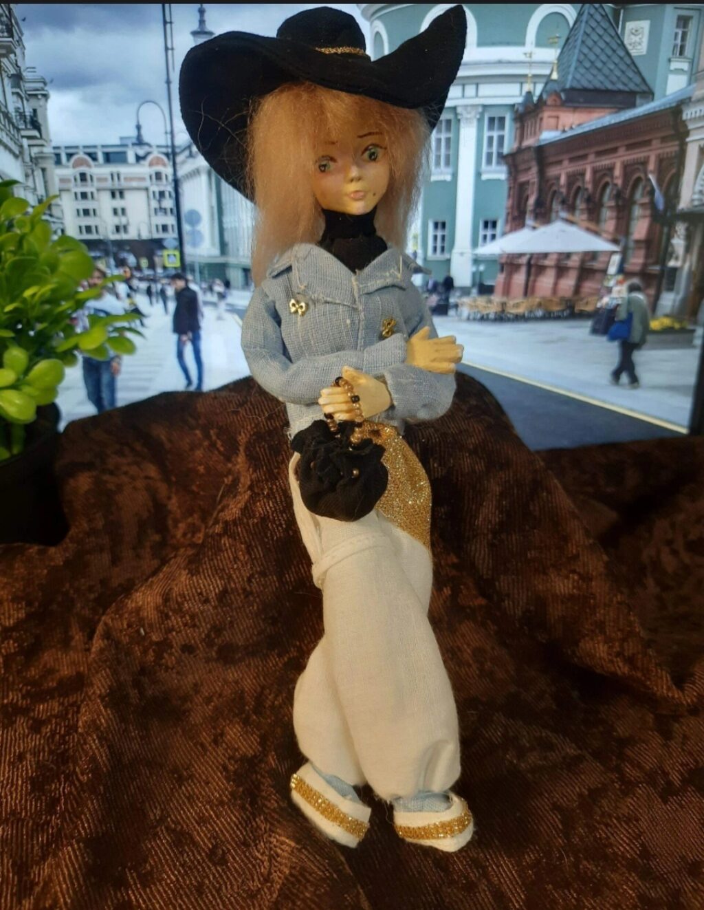 Кукла Аделина