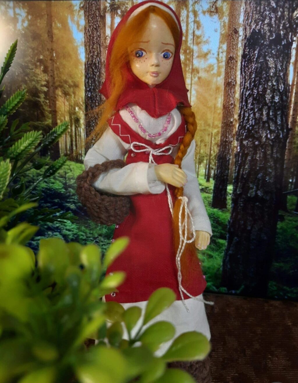Кукла Маша