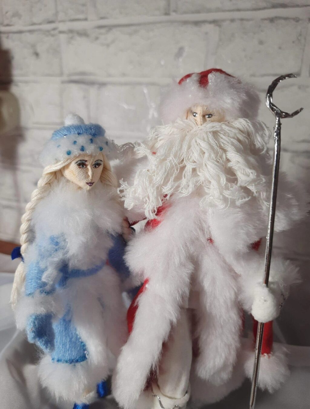 Дед Мороз и Снегурочка