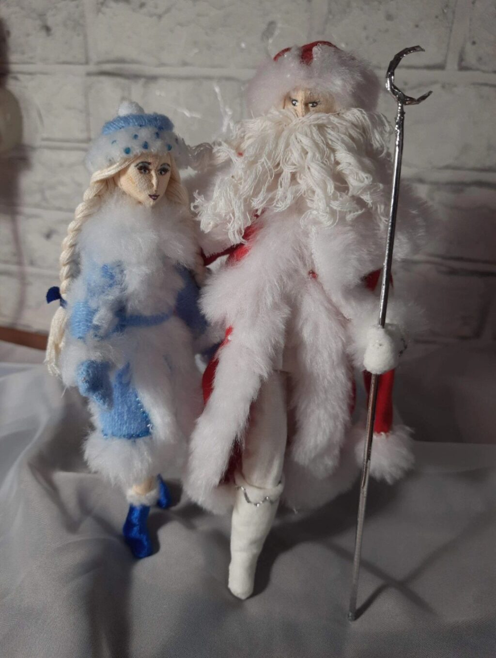 Дед Мороз и Снегурочка