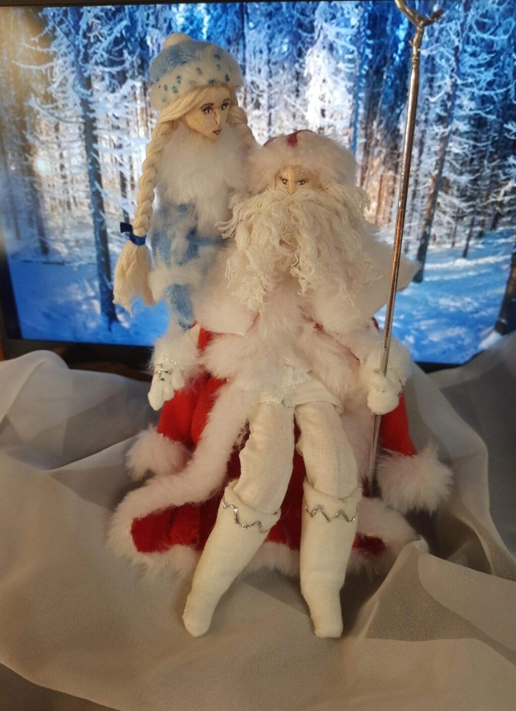 Дед Мороз и Снегурочка