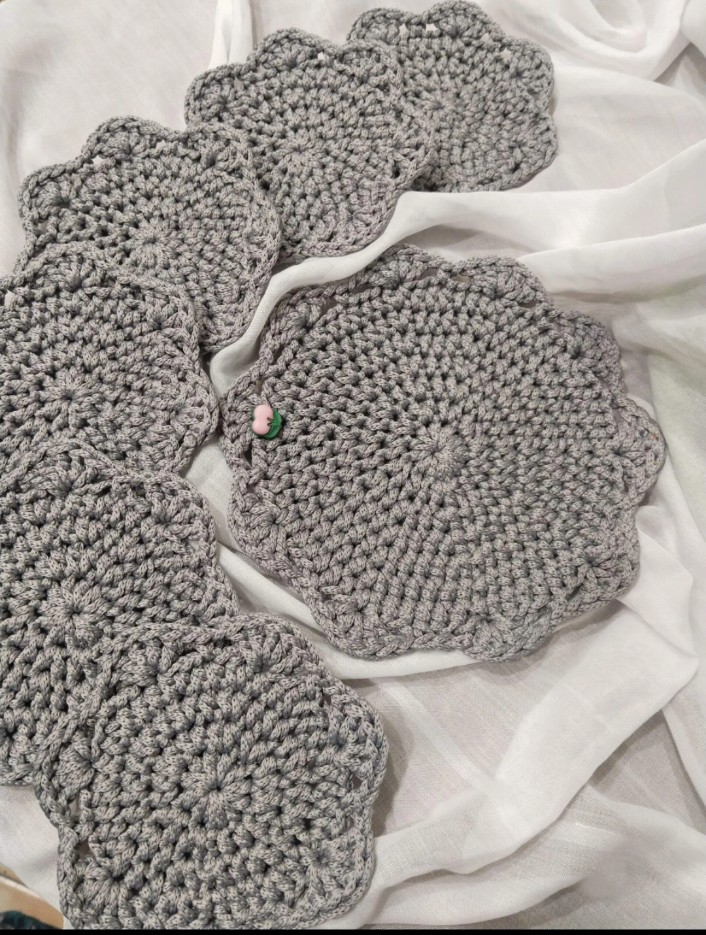 Салфетки сервировочные . Набор