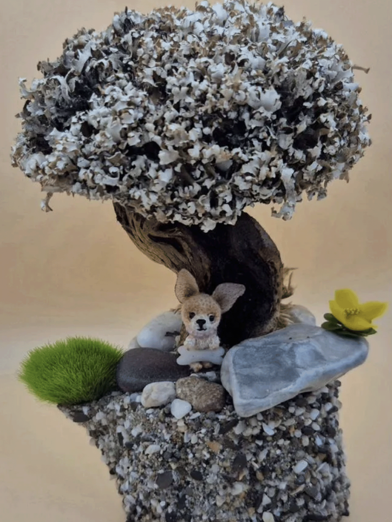 Вязаная миниатюрная игрушка чихуахуа Печенька