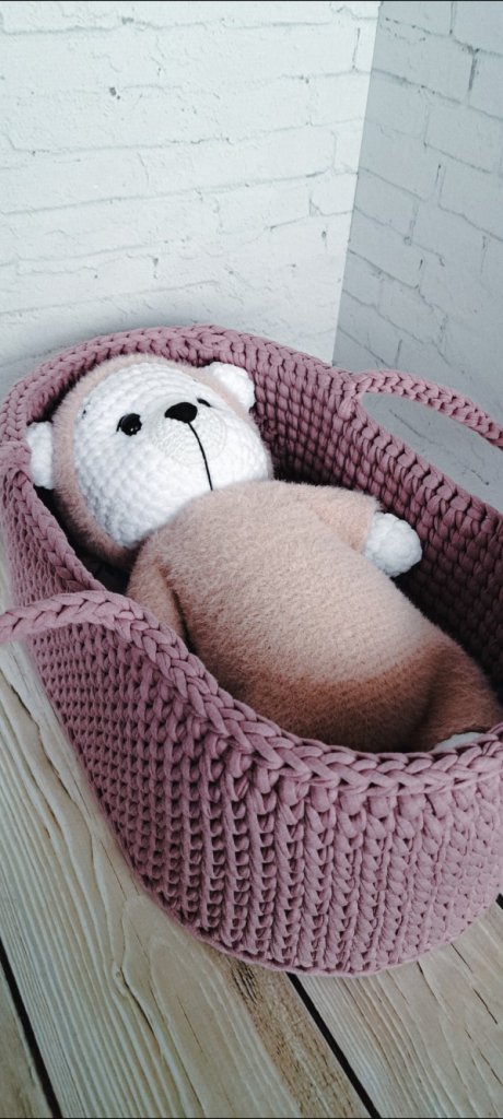 Вязаная люлька для игрушки