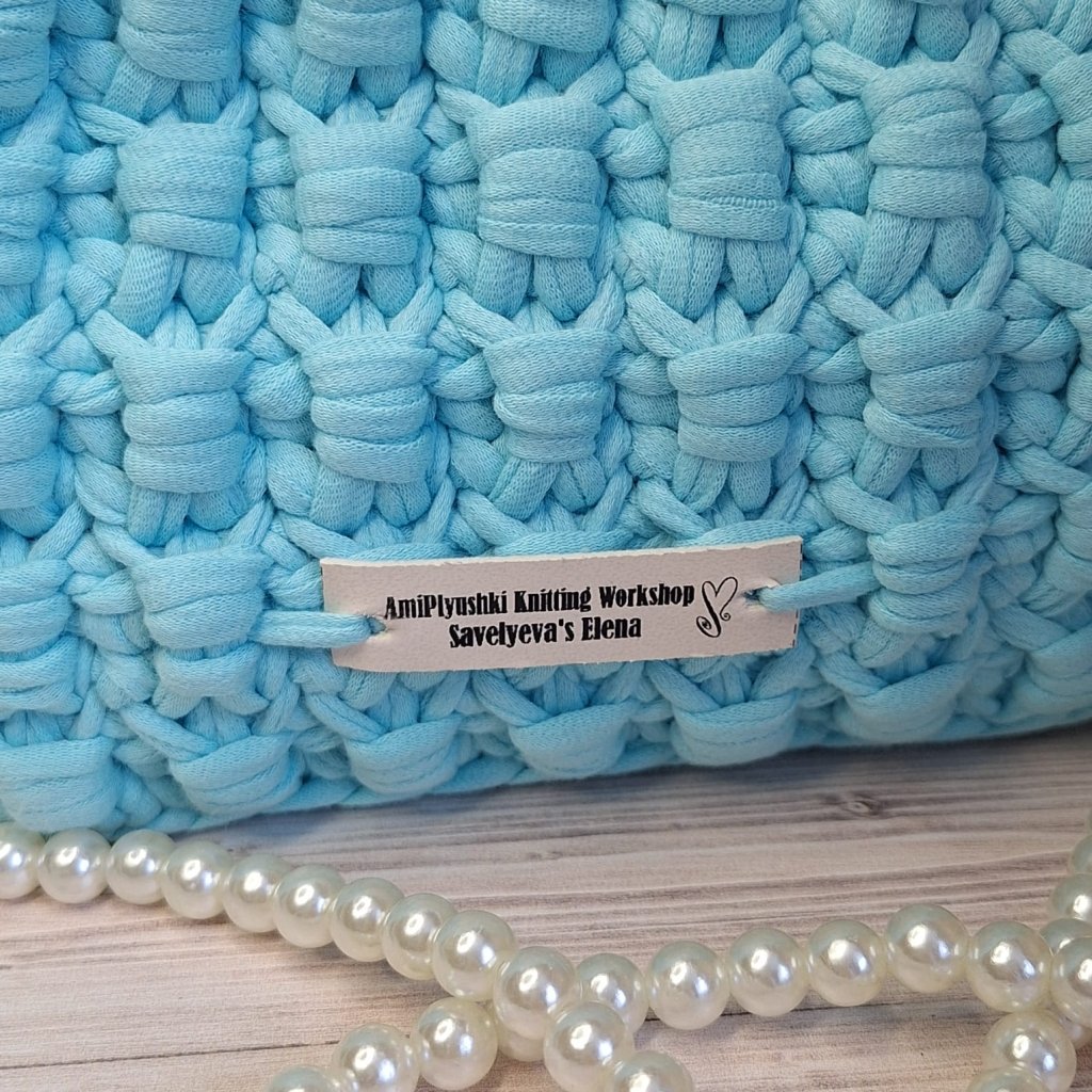 Лазурный клатч