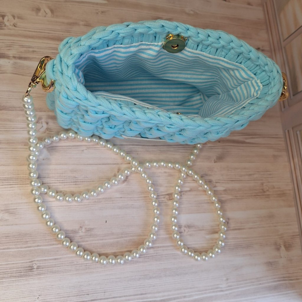 Лазурный клатч