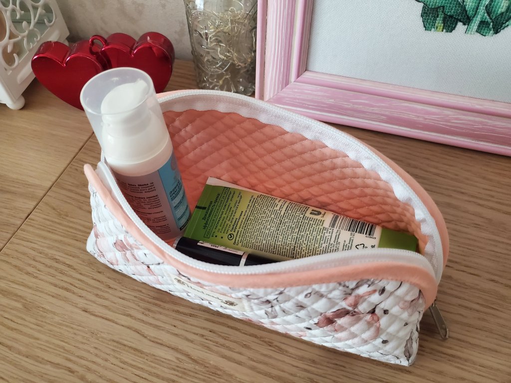 Косметичка-пенал