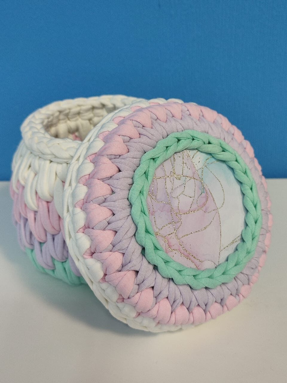 Шкатулка из трикотажной пряжи «Лунный камень»