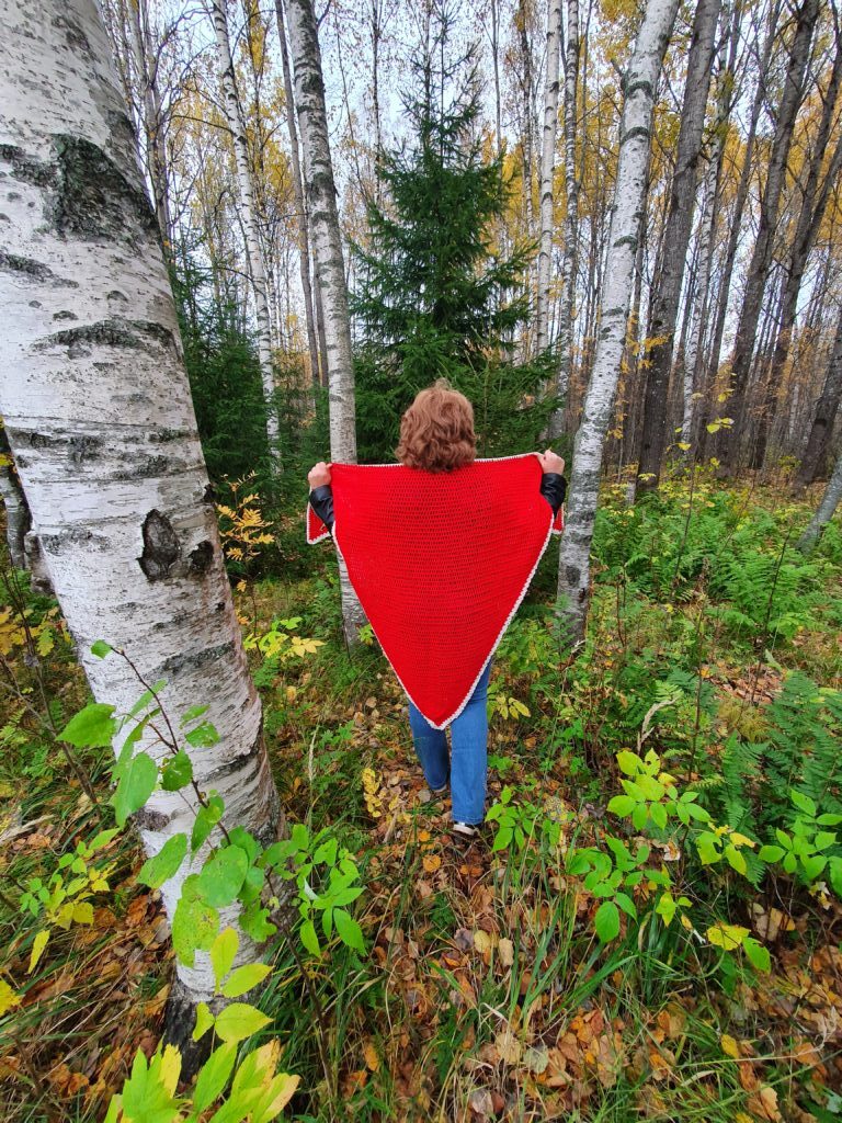 Шаль Красная с белой каймой