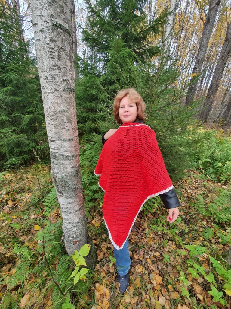 Шаль Красная с белой каймой