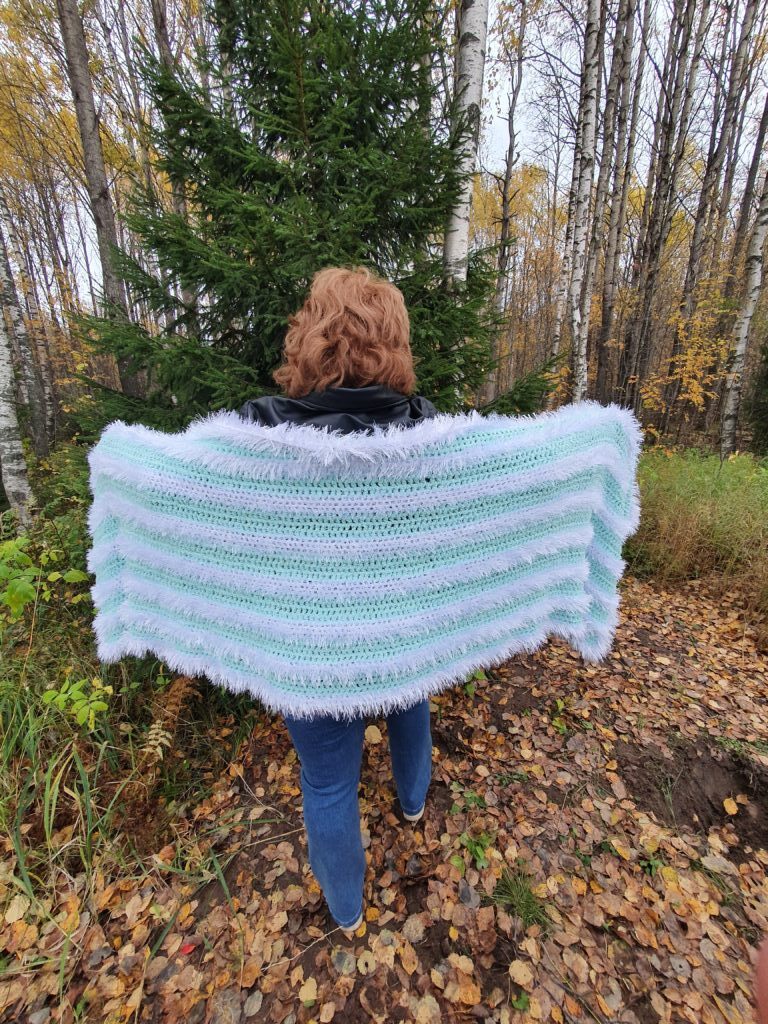 Палантин Мятно-белый