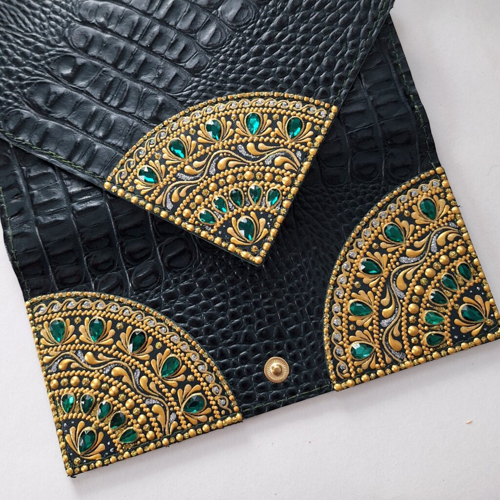 Набор из кожи: кошелек и обложка на паспорт