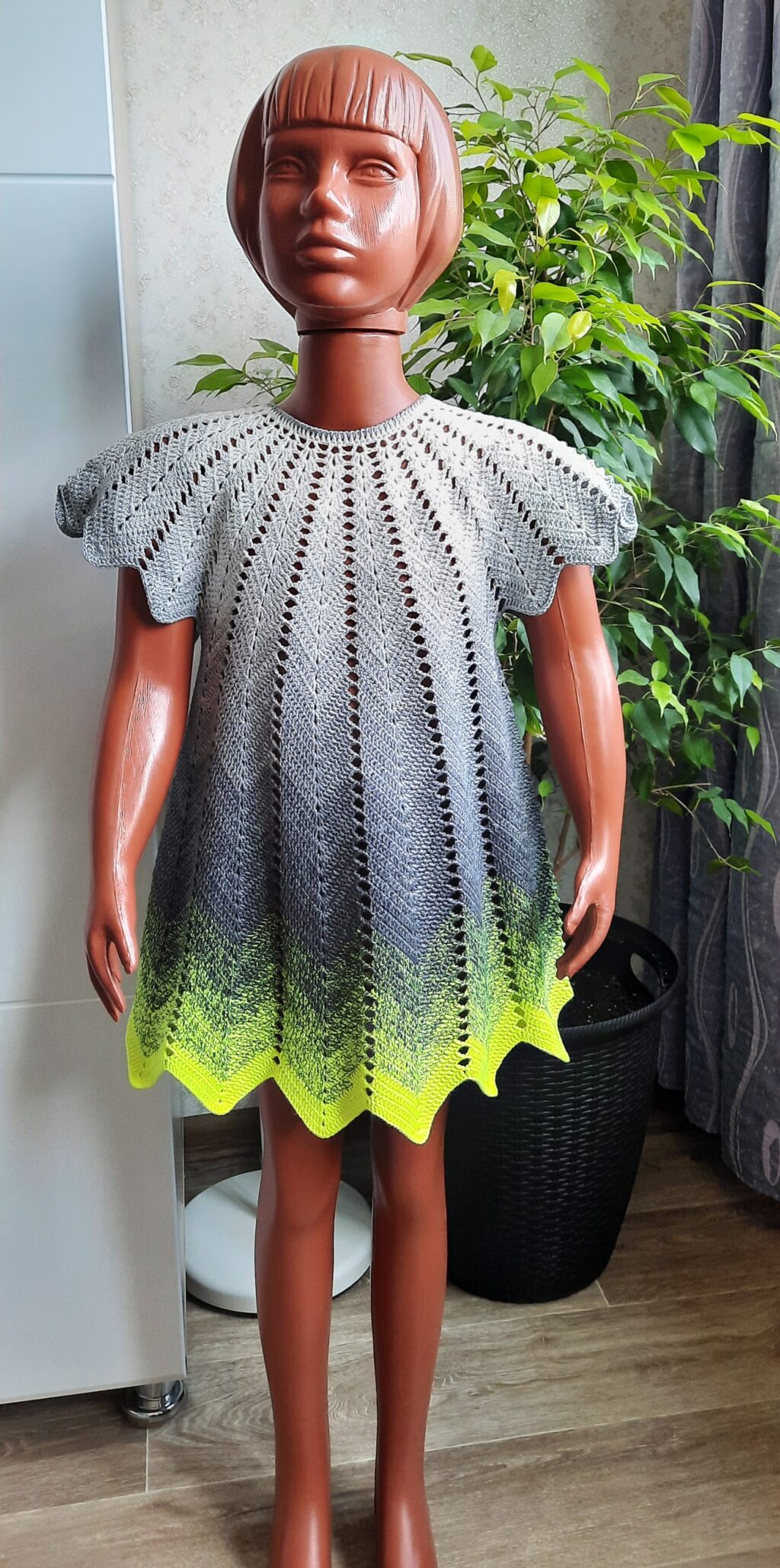 Платье цветное