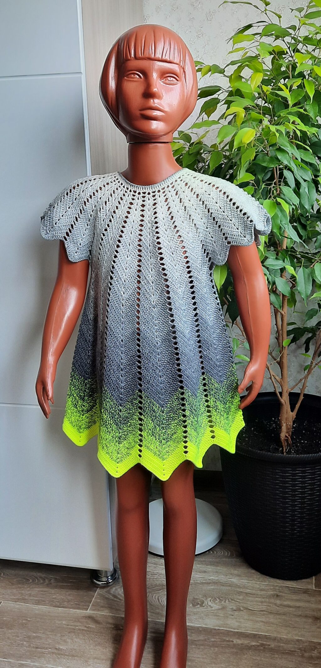 Платье цветное