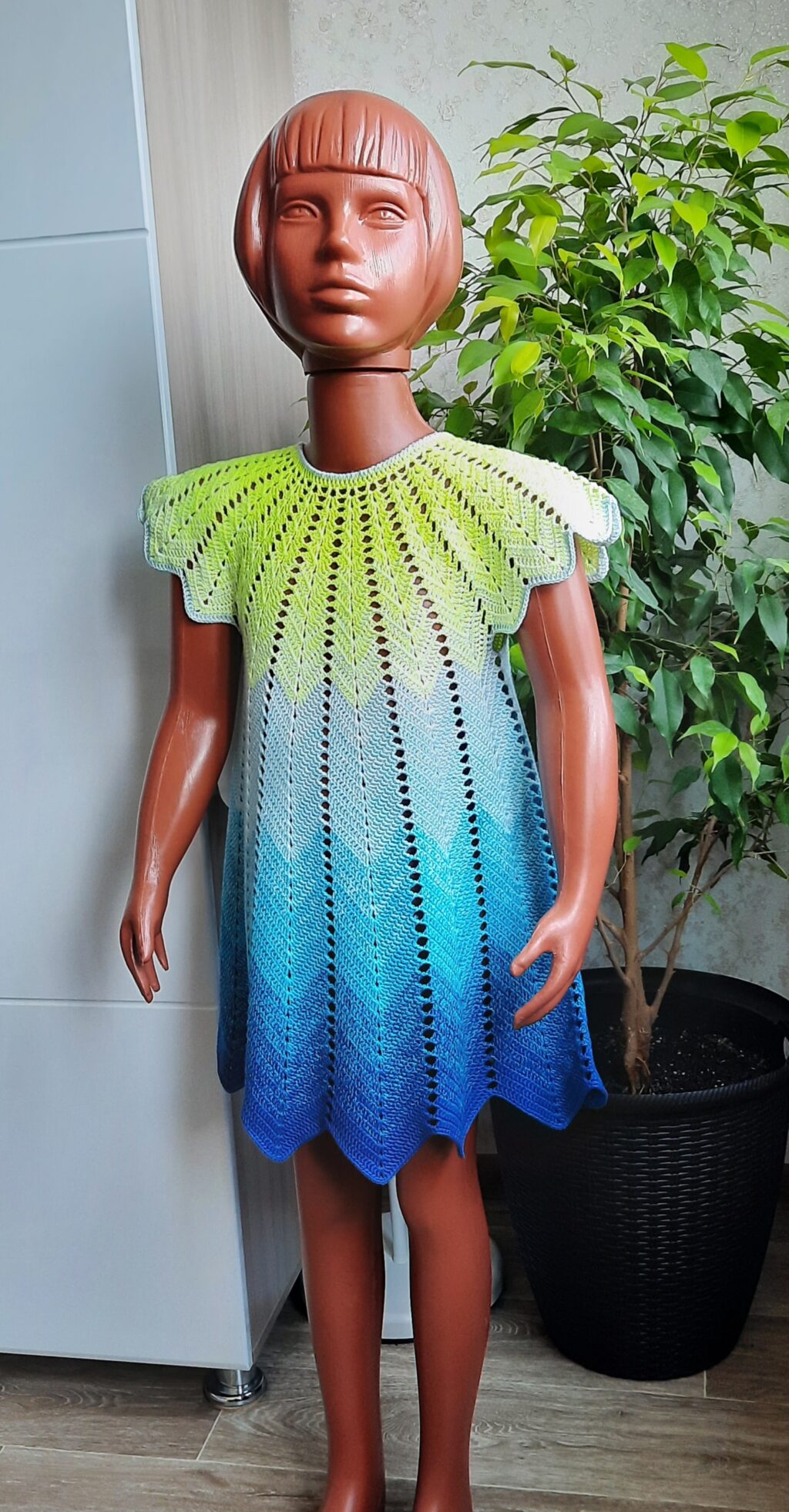 Платье цветное