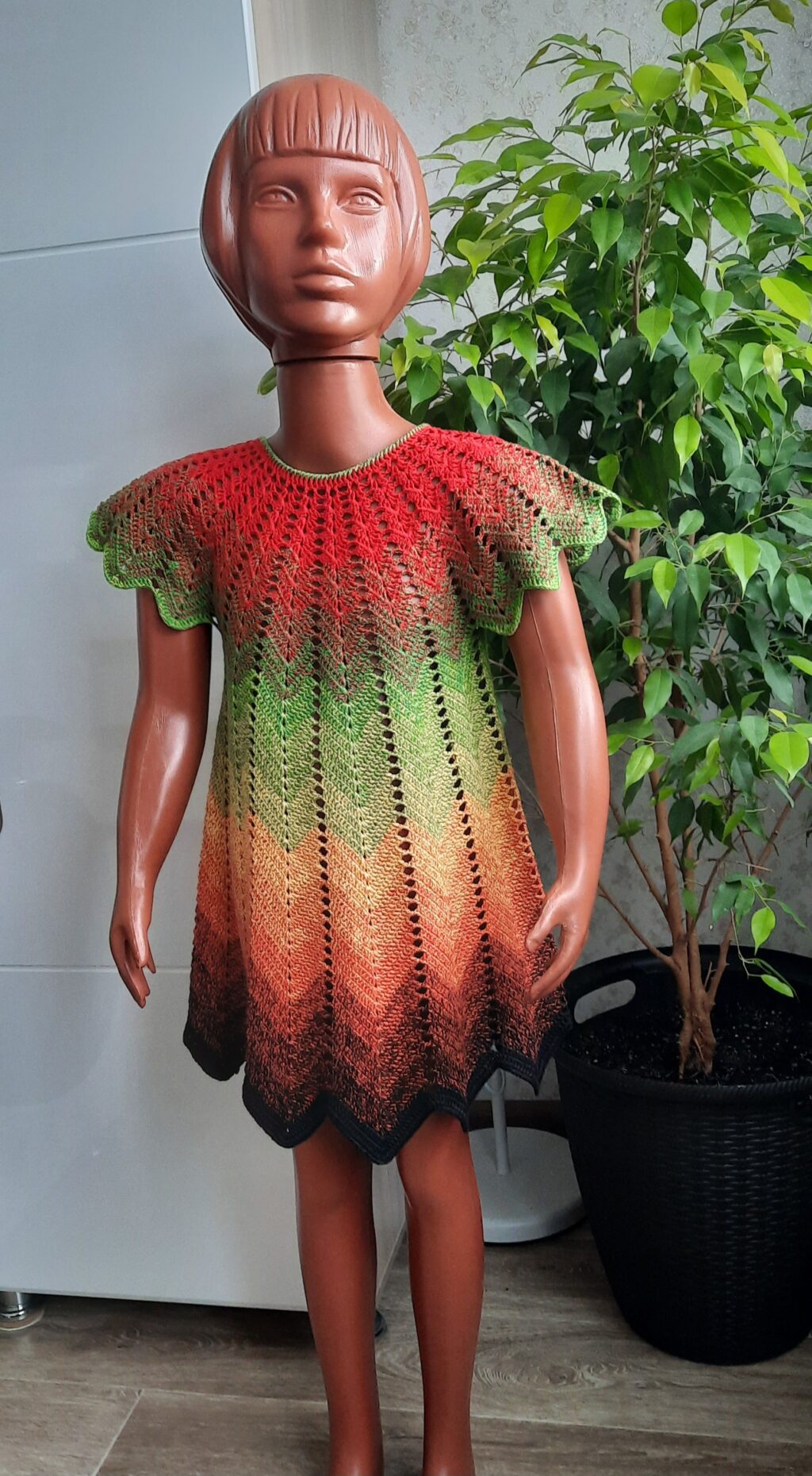 Платье цветное