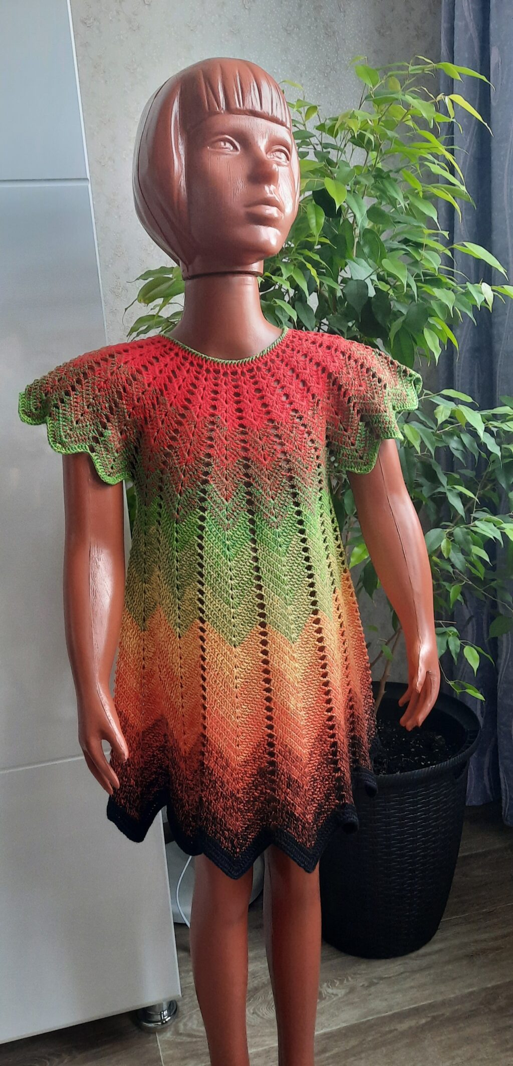 Платье цветное