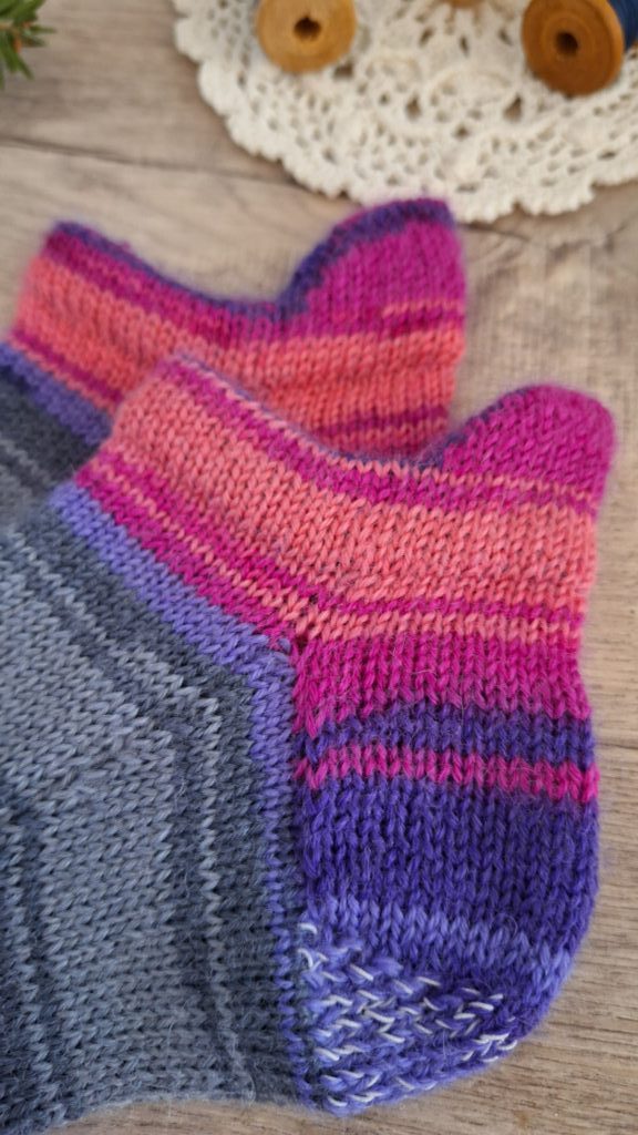 Короткие спортивные носки с запятником.