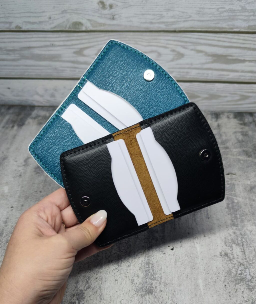 Картхолдер на 6 карт из премиальной кожи