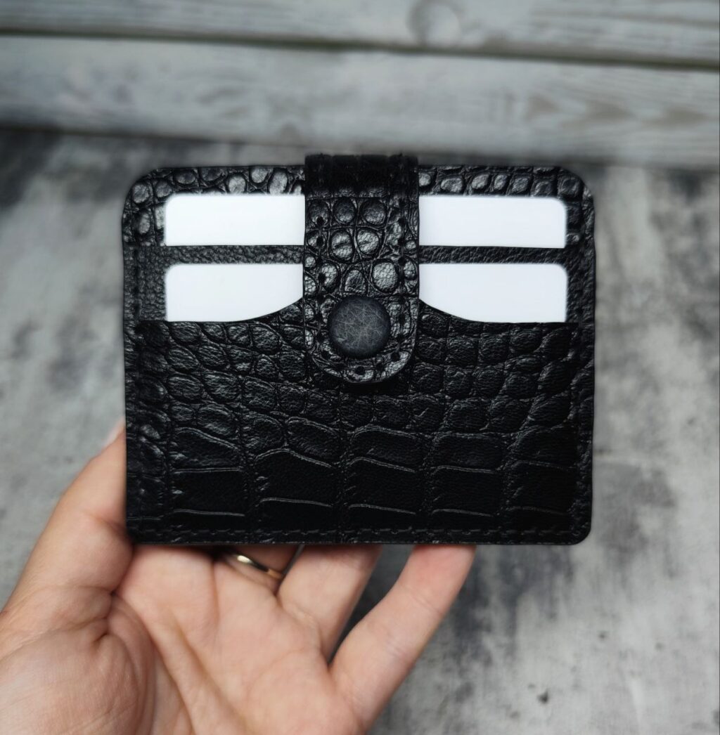 Компактный кошелек/картхолдер из премиальной кожи