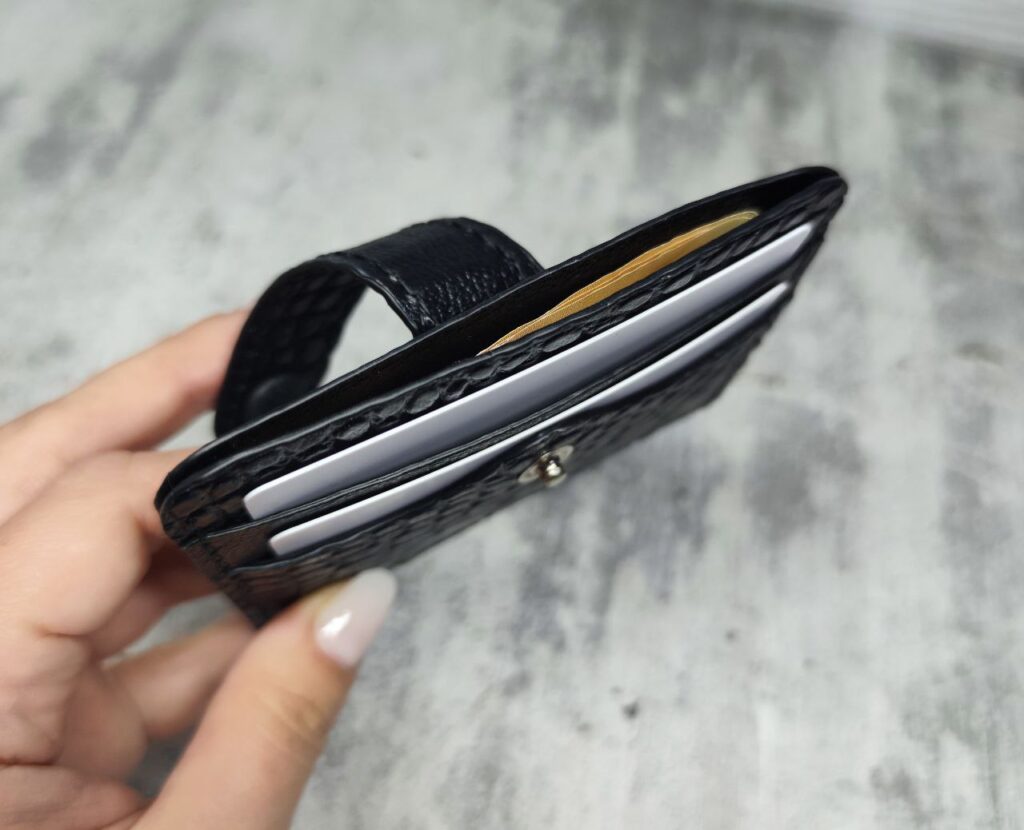 Компактный кошелек/картхолдер из премиальной кожи