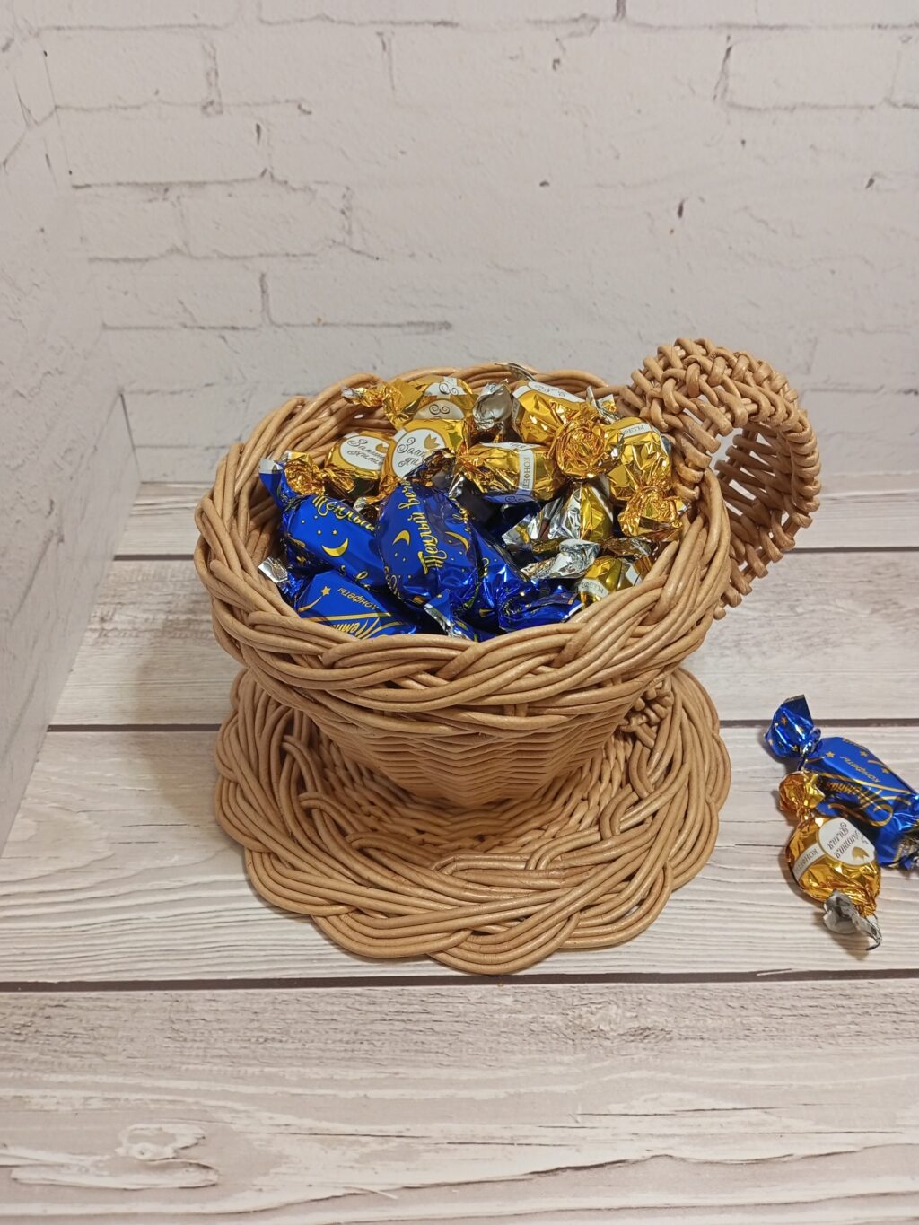 Конфетница