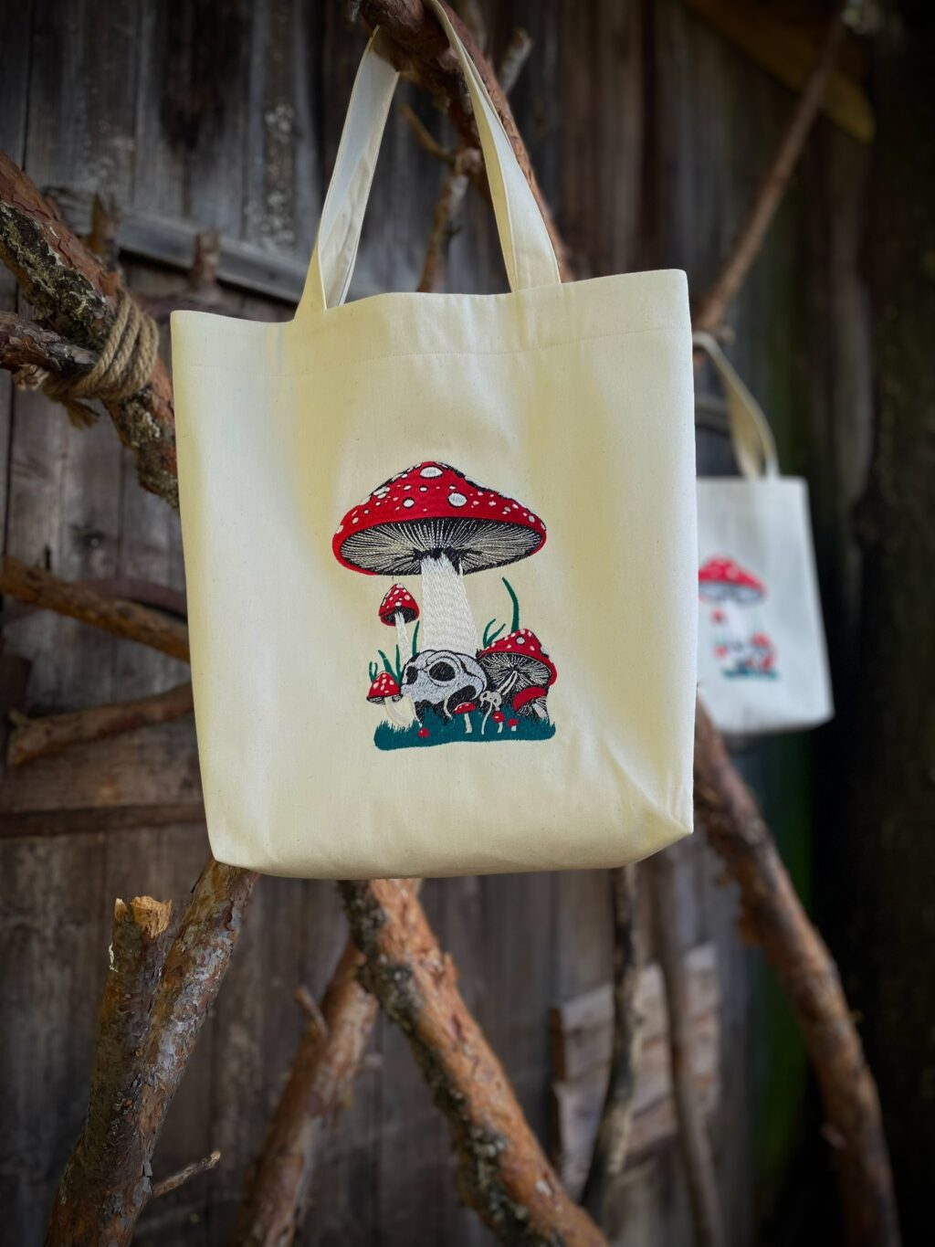 Шоппер с вышивкой «Мухоморчик». Молочная ткань