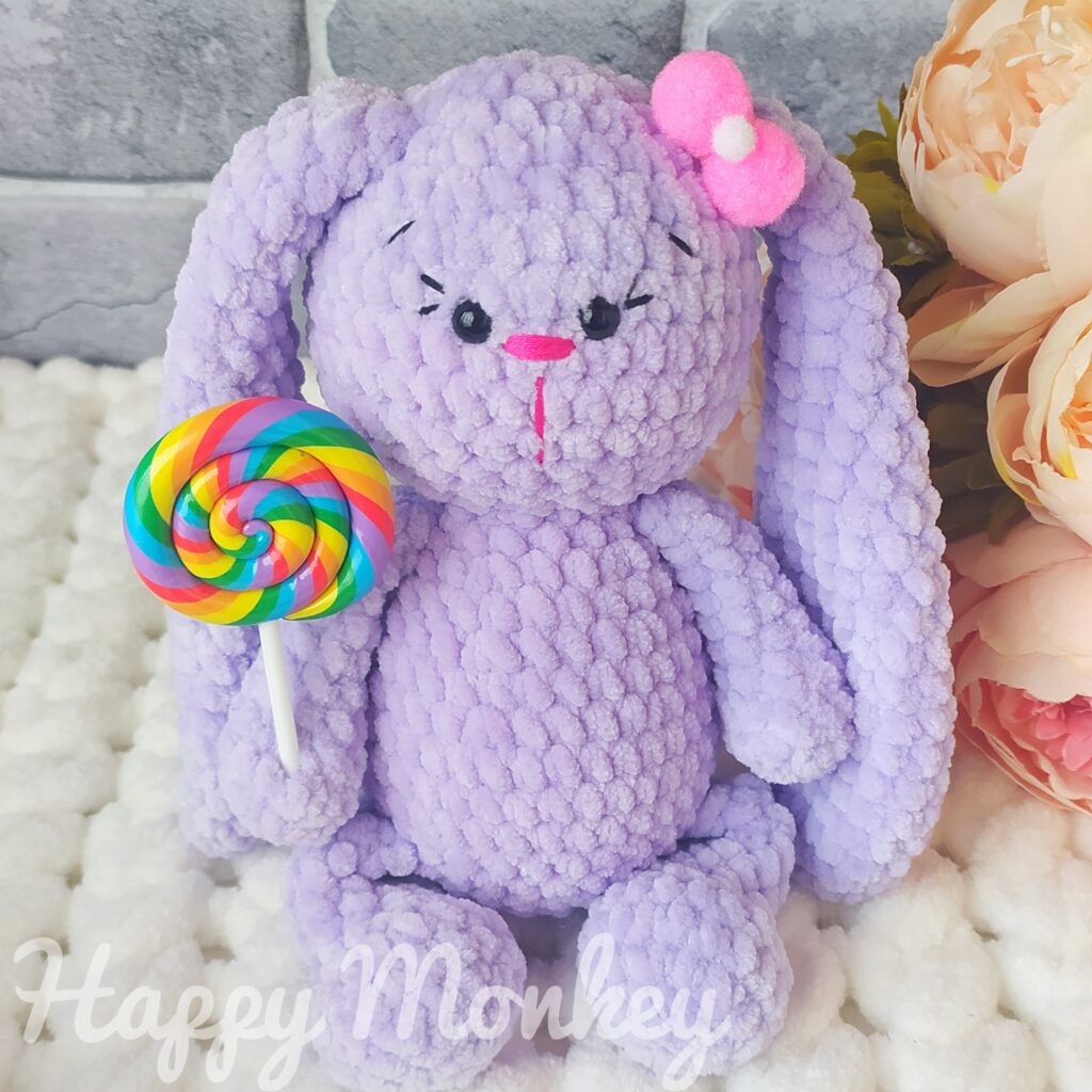 Зайка вязаная