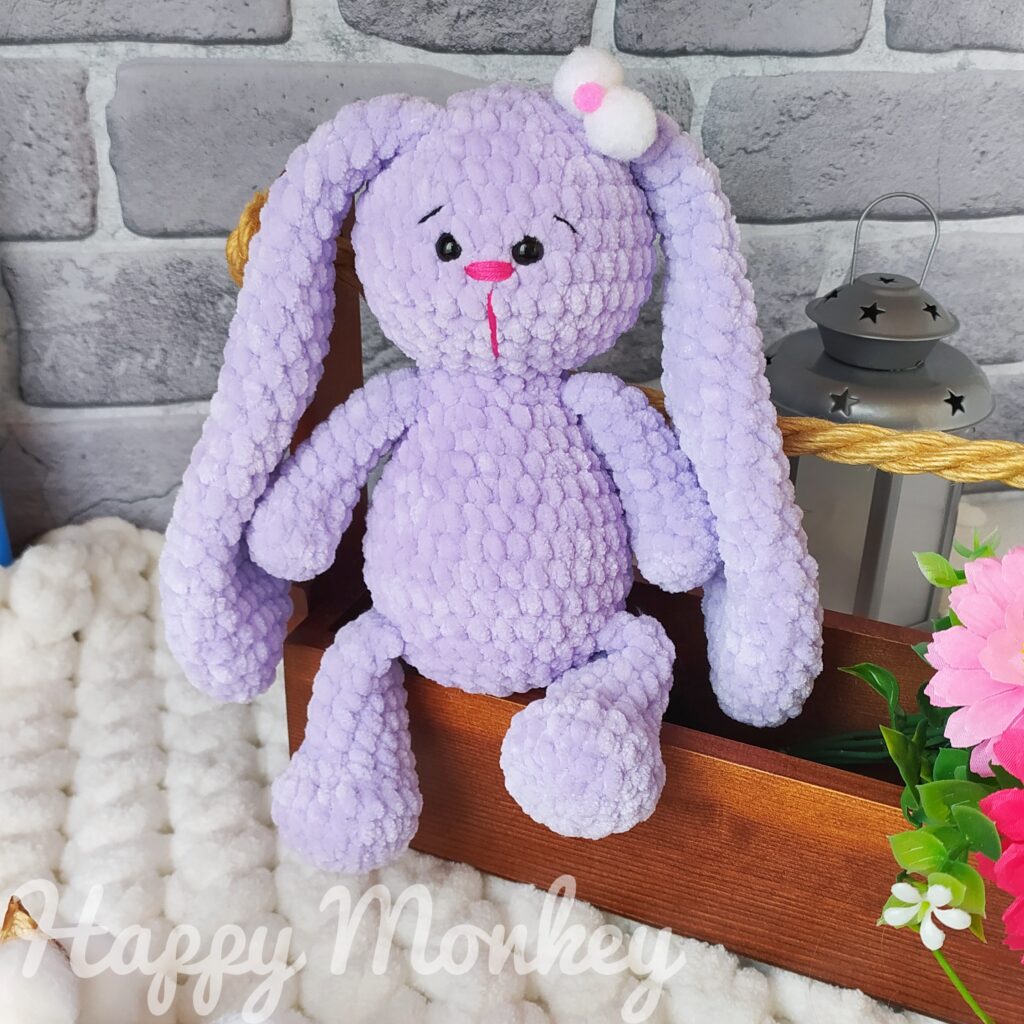 Зайка вязаная