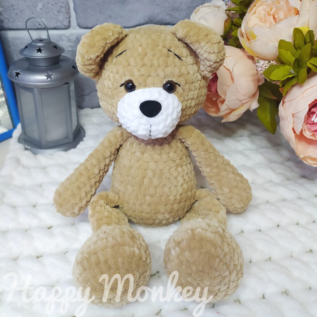 Мишка вязаный