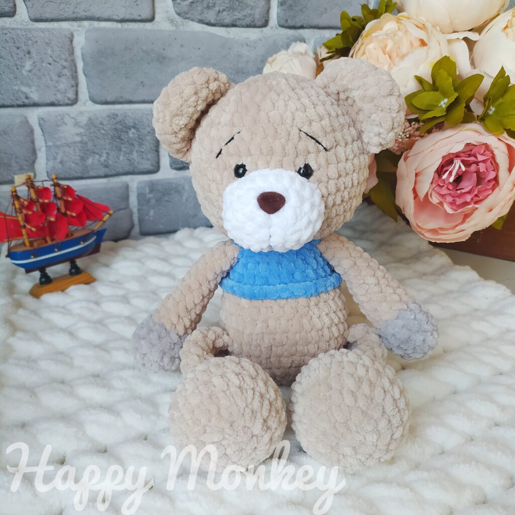 Мишка вязаный