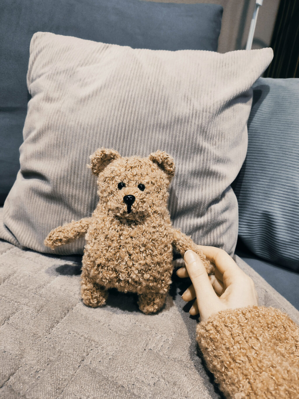 Вязаный мишка