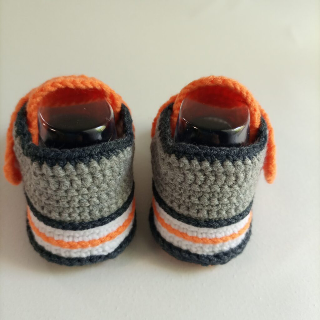 Пинетки кеды вязаные