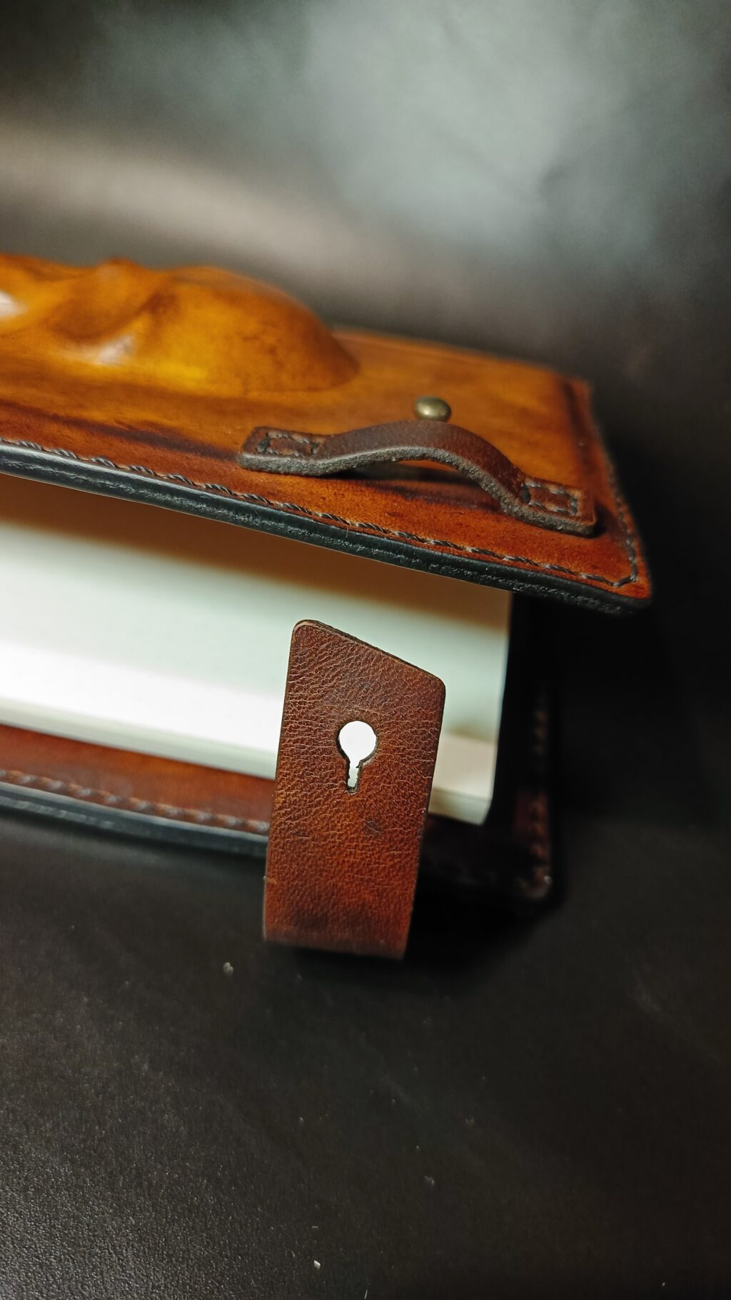 Блокнот из натуральной кожи с черепом и сменными блоками