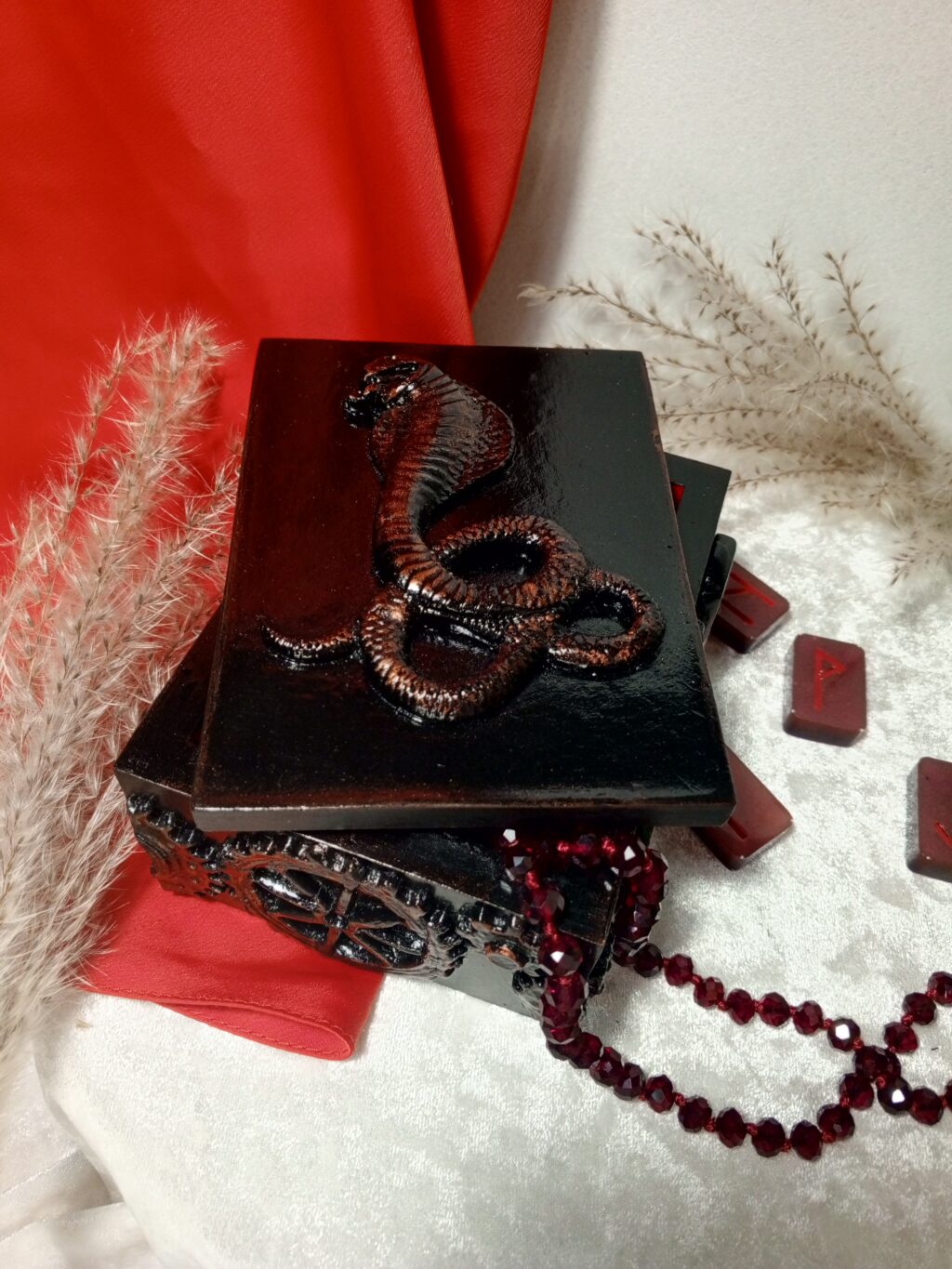 Шкатулка Змея