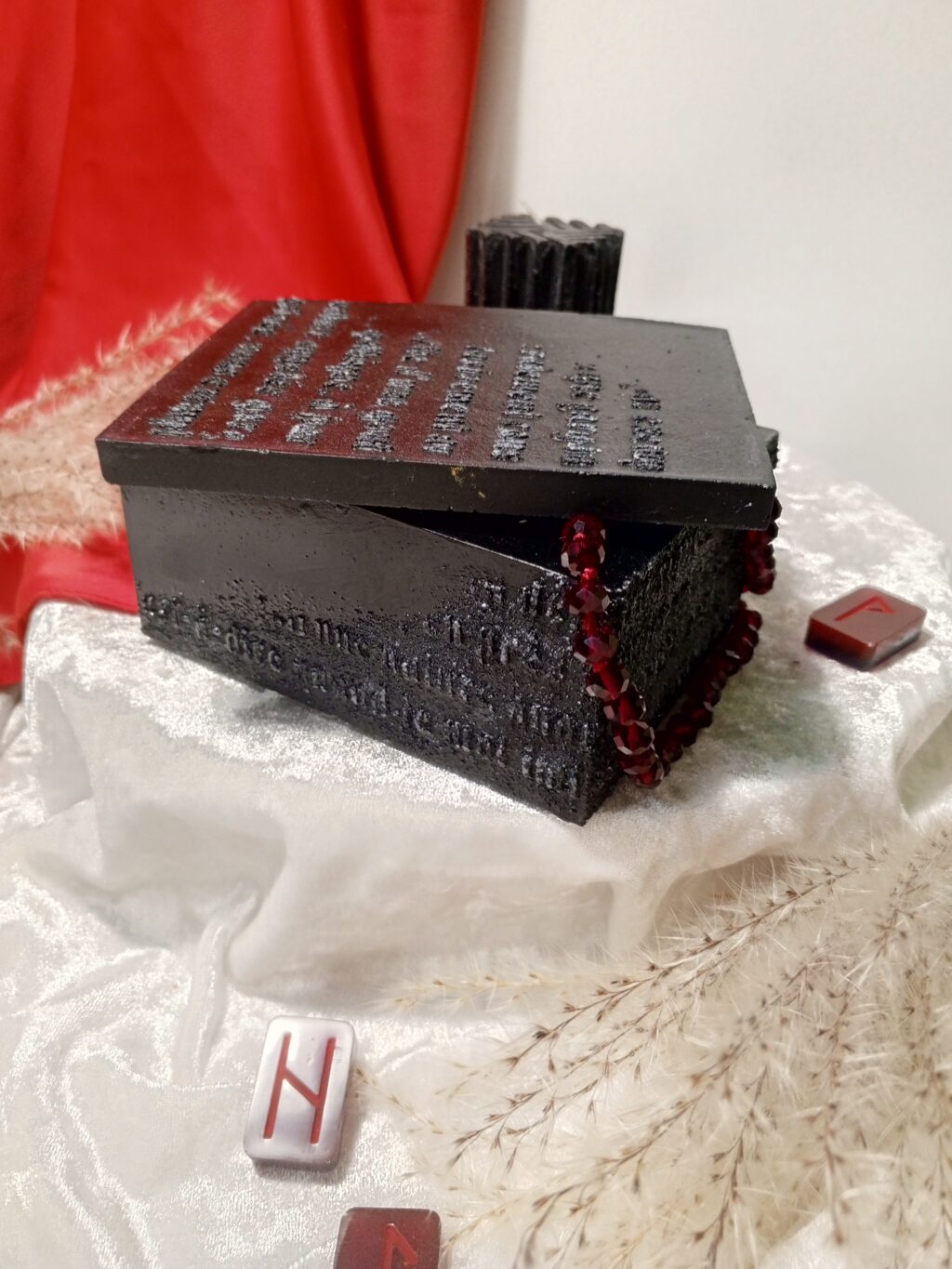 Шкатулка Сквозь время