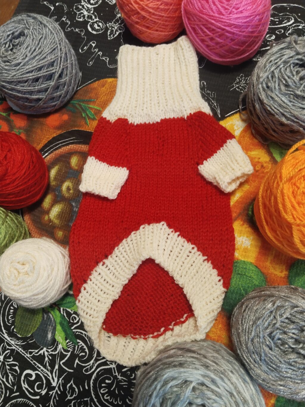 Свитер для маленьких собак