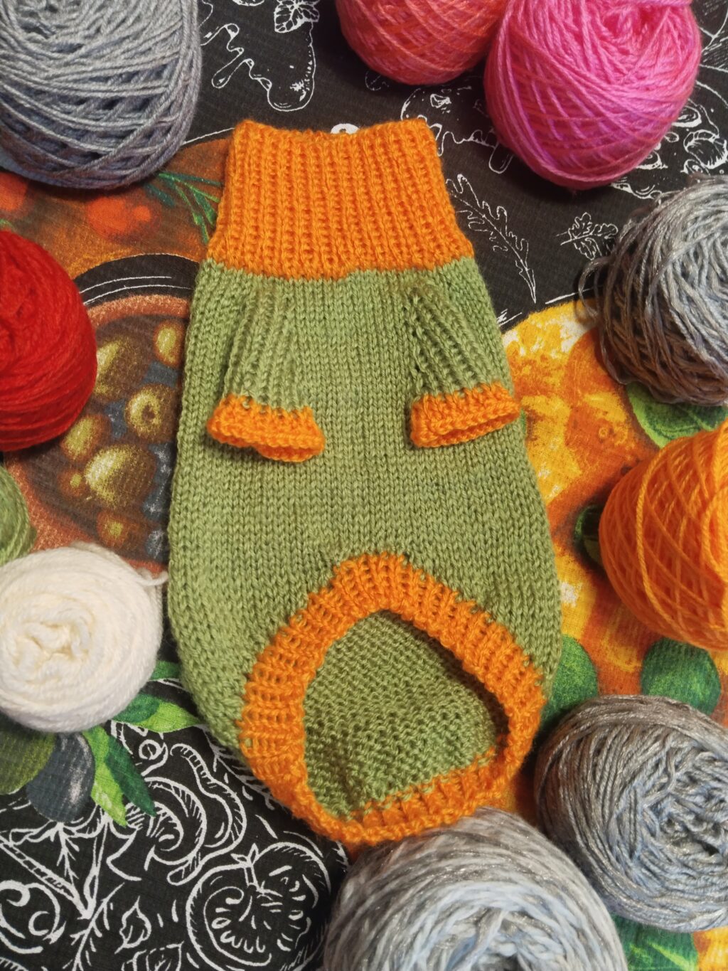 Свитер для маленьких собак