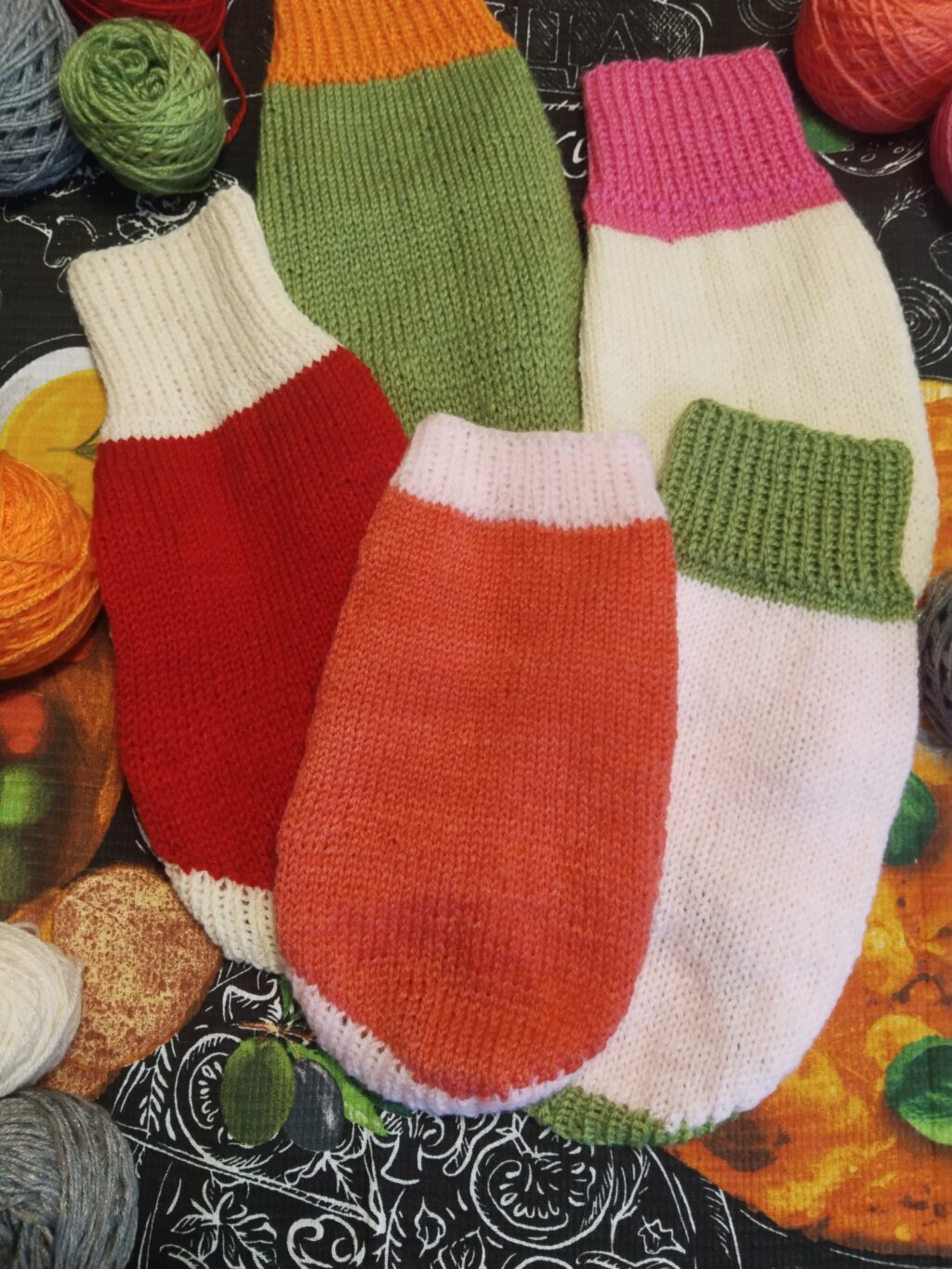 Свитер для маленьких собак