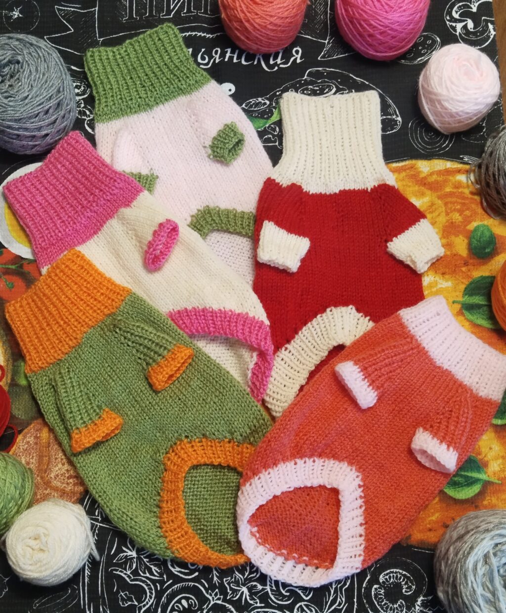 Свитер для маленьких собак