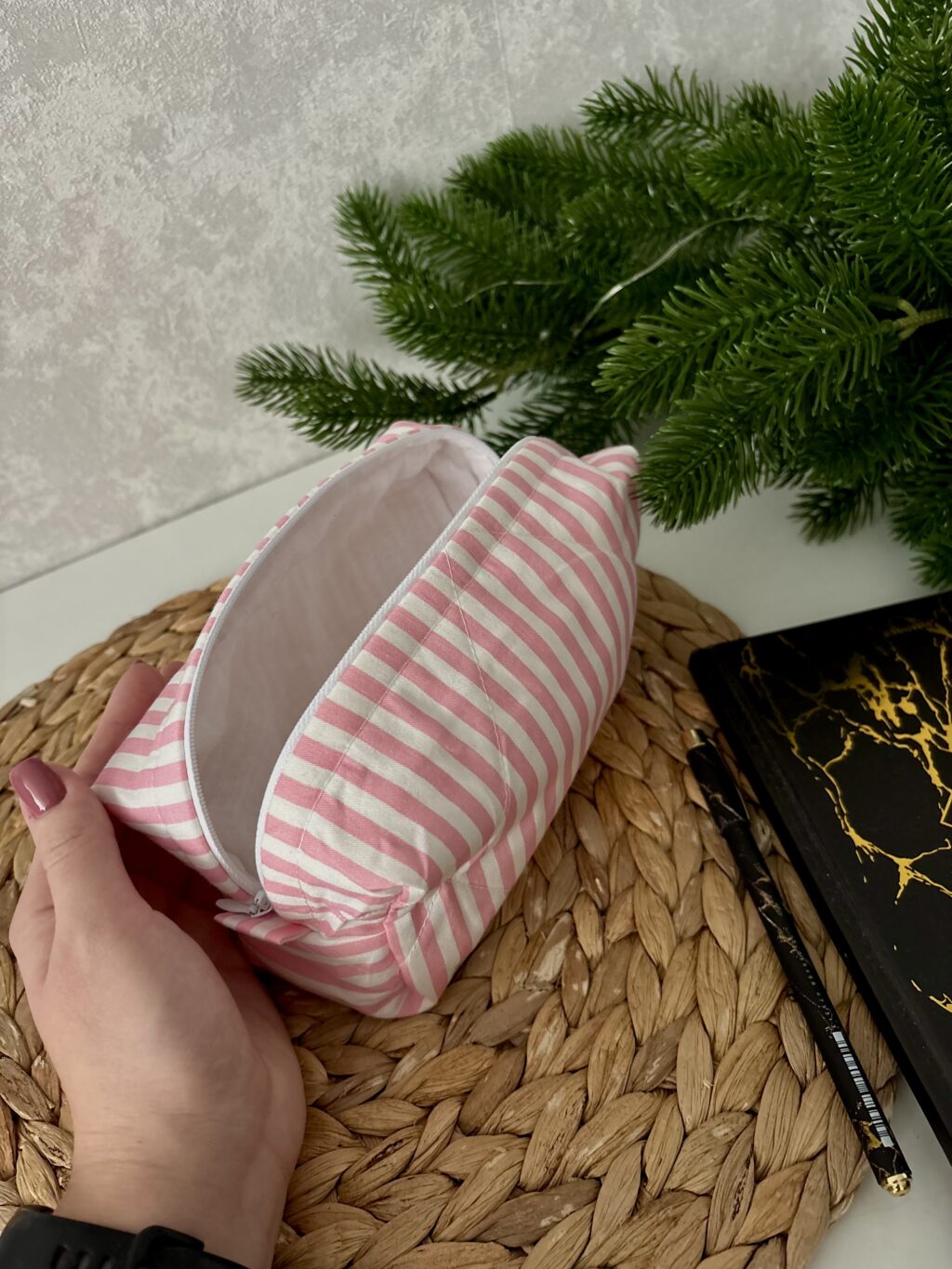 Трендовая мягкая косметичка как из Pinterest