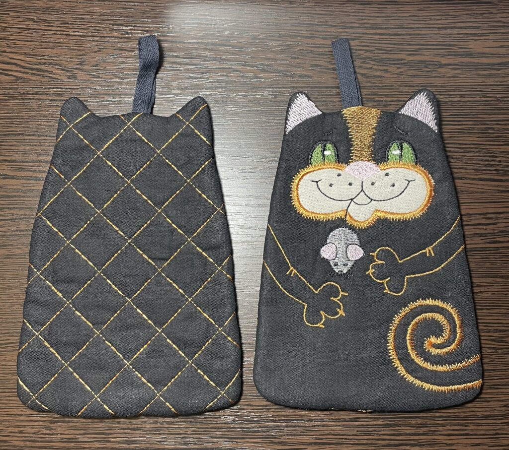 Прихватки котики