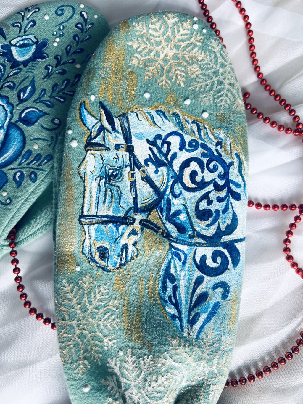 Варежки с ручной росписью «Гжель»