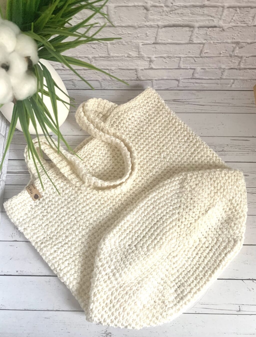 шоппер из белого джута