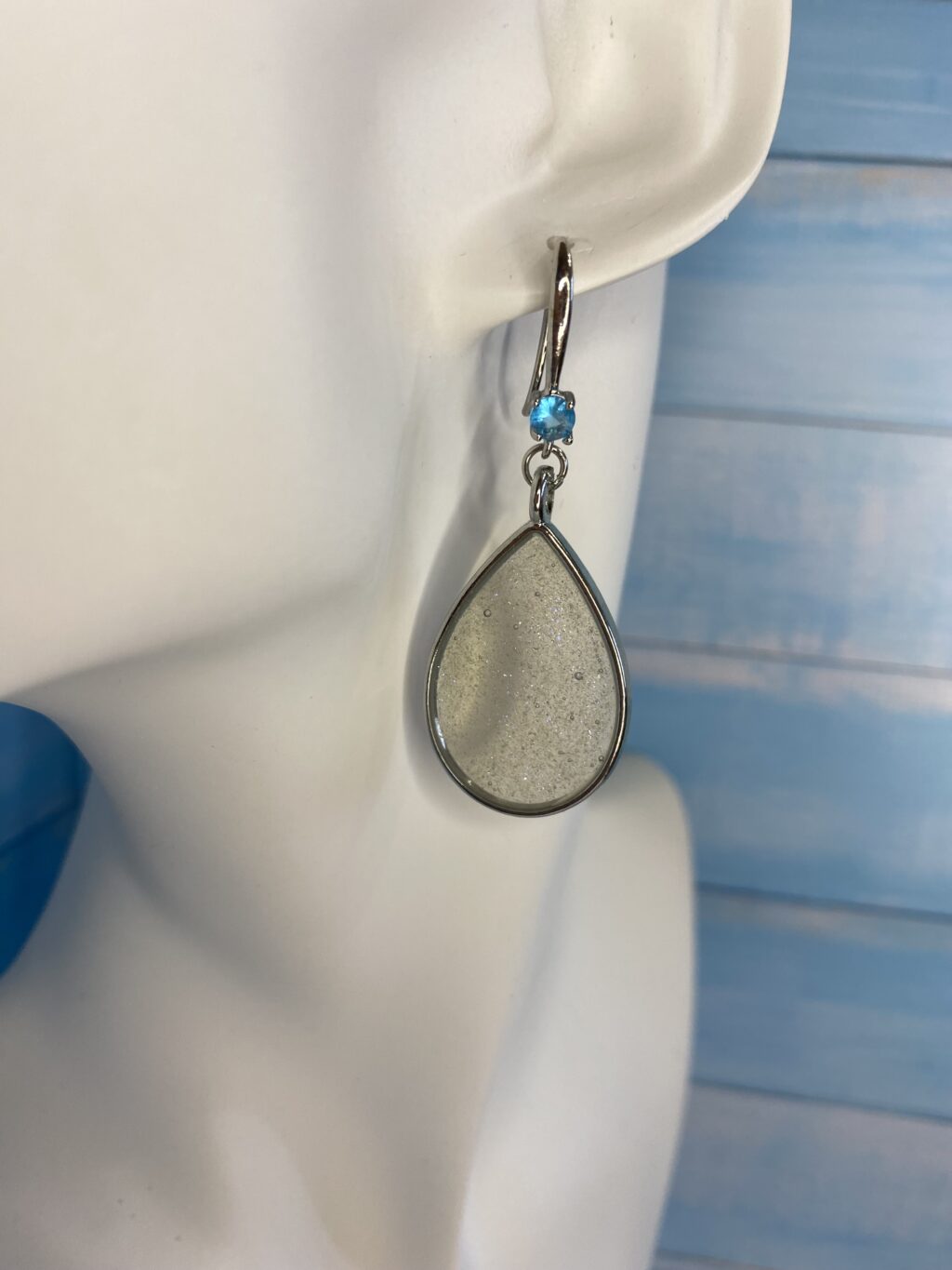 Серьги из УФ глины